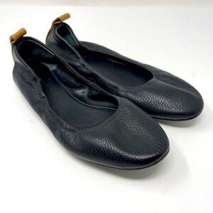 Mercedes Castillo womans black leather ballerina flats BoxE